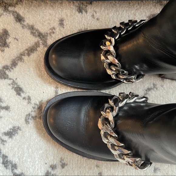 Givenchy chain strap ankle boot - Picture 9 of 16